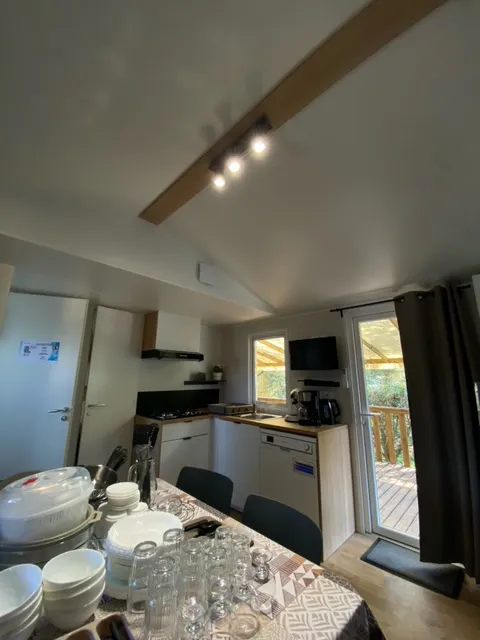 Cottage Premium 34M² - (3 Chambres) - Terrasse Couverte + Climatisation + Tv + Lv + Linge De Maison