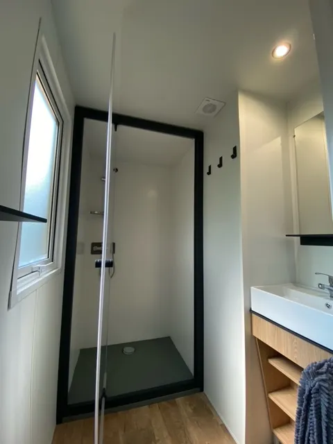 Cottage Premium 34M² - (3 Chambres) - Terrasse Couverte + Climatisation + Tv + Lv + Linge De Maison