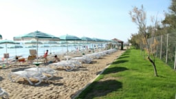 Pineto Beach Village e Camping - image n°4 - Roulottes