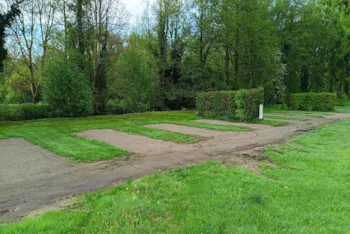 Kampeerplaats(en) - Standplaats : Camper + Elektriciteit - Domaine de Sery