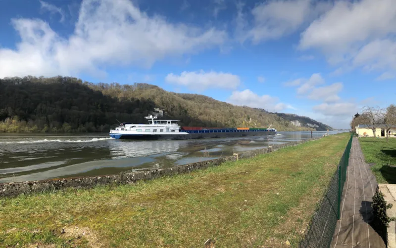Campez En Confort : Emplacement Électrique