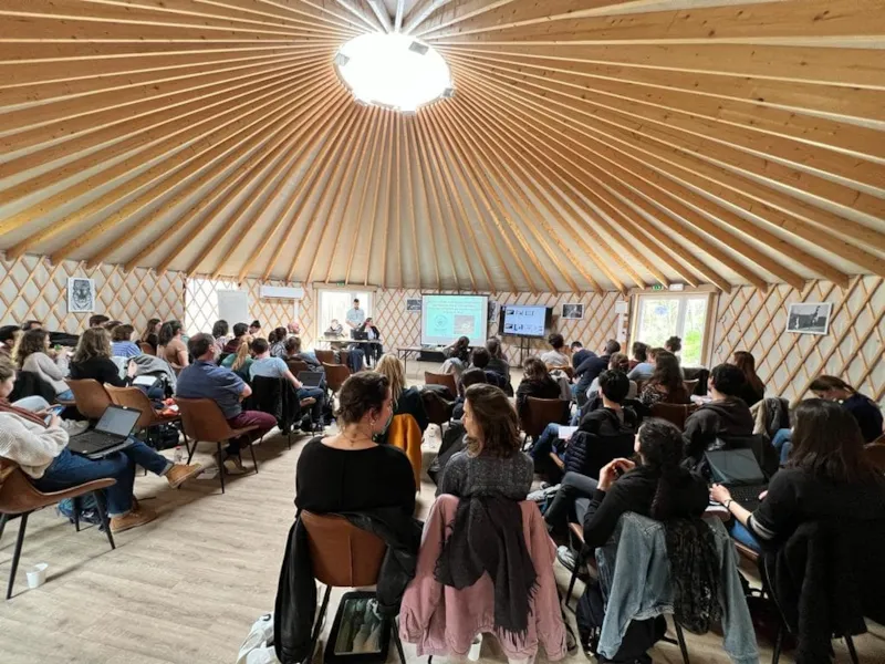 La Grande Yourte - Salle De Réception