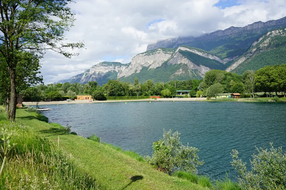 Camping du Lac de La Terrasse - image n°1 - Isere