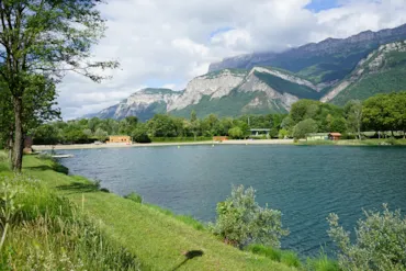 Camping du Lac de La Terrasse - Isere