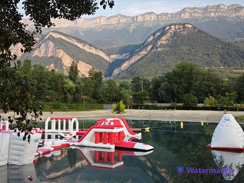 Camping du Lac de La Terrasse - image n°10 - Isere