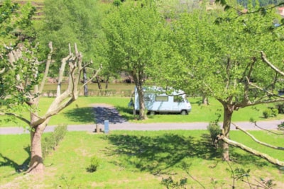 Pitch (1 tent, caravan or motorhome / 1 car) — 5