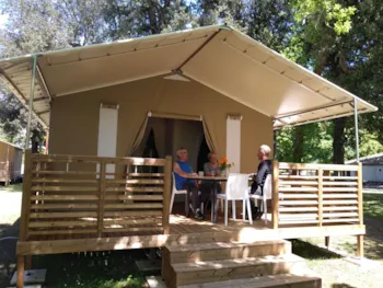 Location - Tente Lodge - 33 M² - 2 Chambres - Sans Sanitaires Privés - Camping Le Sorlut