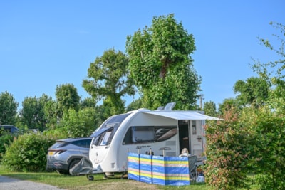 Comfort pitch (16 A electricity)