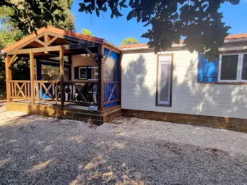 Mietunterkunft - Chalet 58M² - 3 Schlafzimmer - 2 Badezimmer - Überdachte Terrasse + Klimaanlage + Tv + Spüllmachine - Flower Camping Les Loges