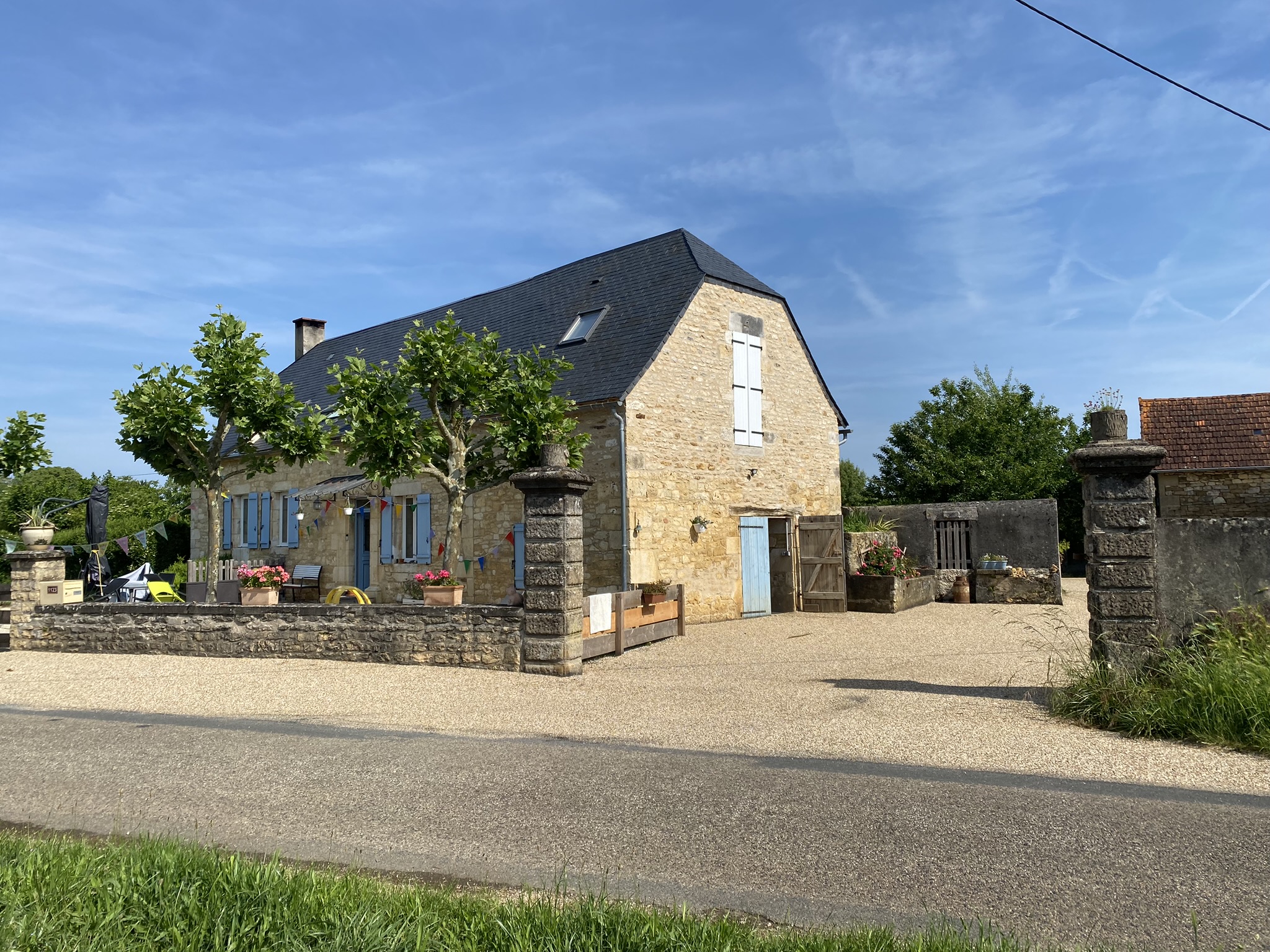 Accommodation - Independent House With 4 Bedrooms - Glamping Place de la Famille