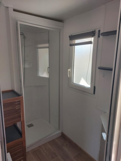 Superior Mobile Home Chenille - 2 bedrooms — 3