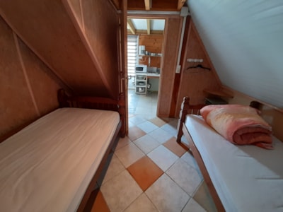 Hutte - 3 bedrooms - without bathroom or toilet