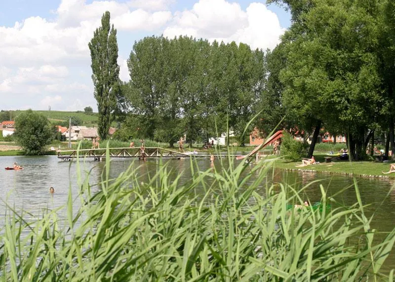 Veltlinerland-Camping Poysdorf - image n°2 - UniversalBooking