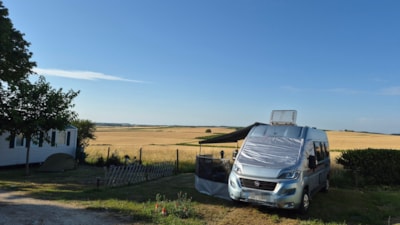 Nature Package (1 tent, caravan or motor home / 1 car)