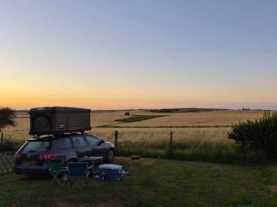 Nature Package (1 tent, caravan or motor home / 1 car)