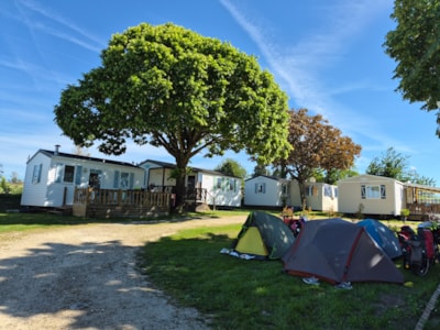Nature Package (1 tent, caravan or motor home / 1 car)