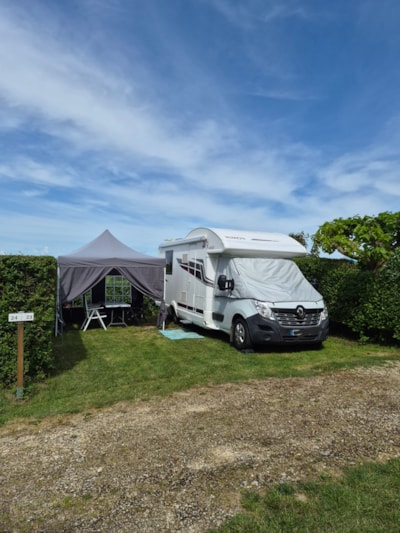 Nature Package (1 tent, caravan or motor home / 1 car)