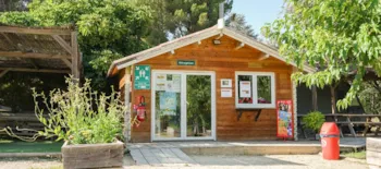 Camping Onlycamp Les Chênes Verts - MyCamping