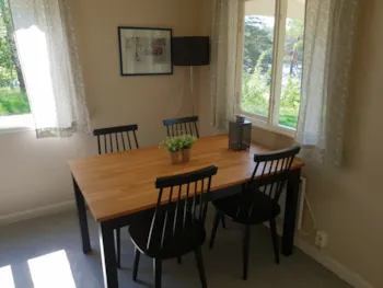 Mietunterkunft - Ferienhaus Loftet - Långasjönäs Camping & Holiday Village