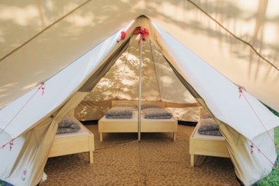 Family BELL rental tent with beddingS and mattress