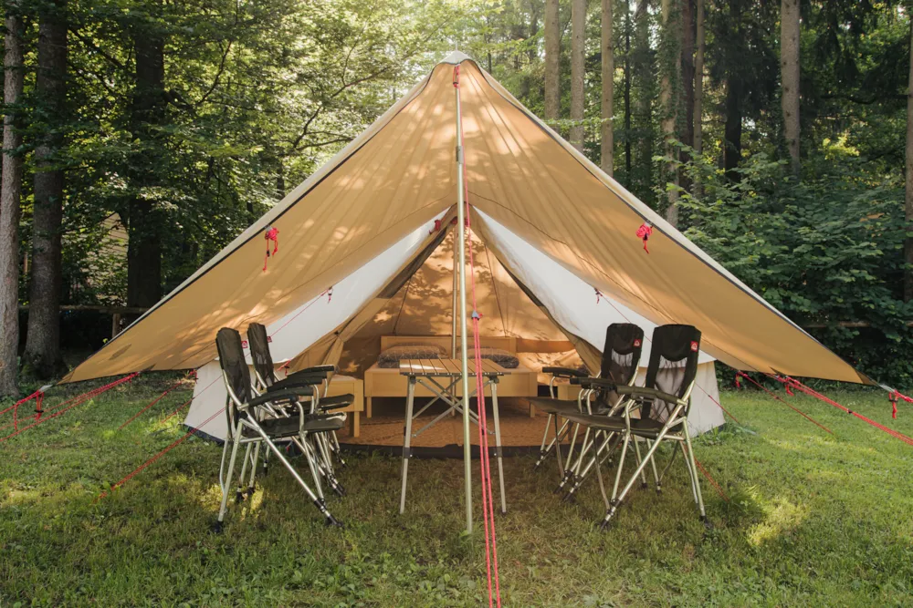 Location - Tente Bell Avec Lit Et Matelas - Forest Camping Mozirje