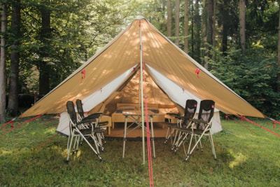 Family BELL rental tent with beddingS and mattress