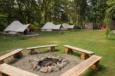 Family BELL rental tent with beddingS and mattress