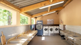 Wohnmobil, Zeltstellplatz oder Wohnwagen