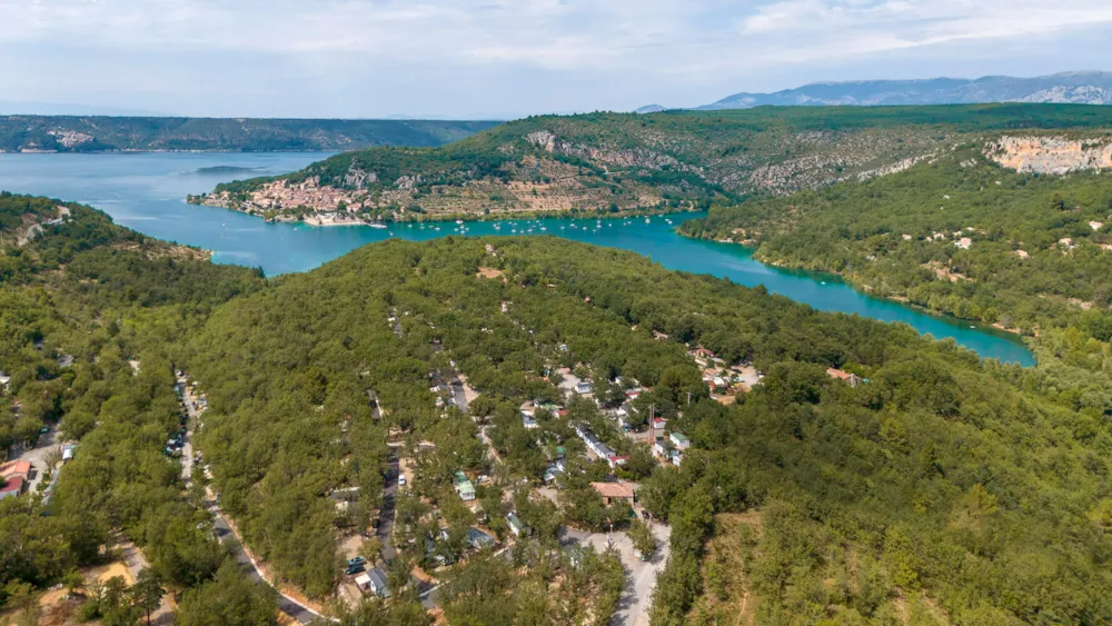 Camping Tikayan Rives du Lac de Sainte Croix - image n°1 - MyCamping