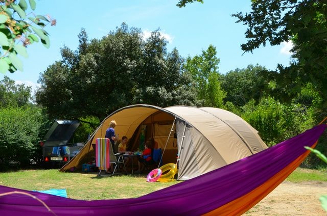Forfait Nature (Sans Électricité) (1 Tente, Caravane Ou Camping-Car / 1 Voiture)