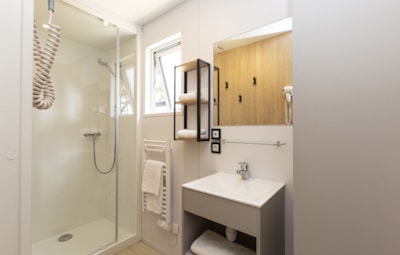 Premium Mobile Home 30m² (2 bedrooms) + terrace + TV + sheets and towels