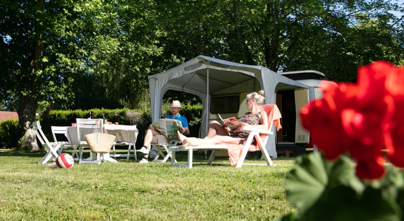 Piazzola (tenda, roulotte  , camper / 1 auto)
