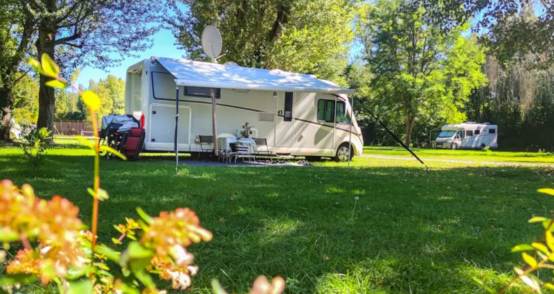 Emplacement De Camping