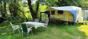 Accommodation - 70S Caravan - Camping Moulin du Bel Air