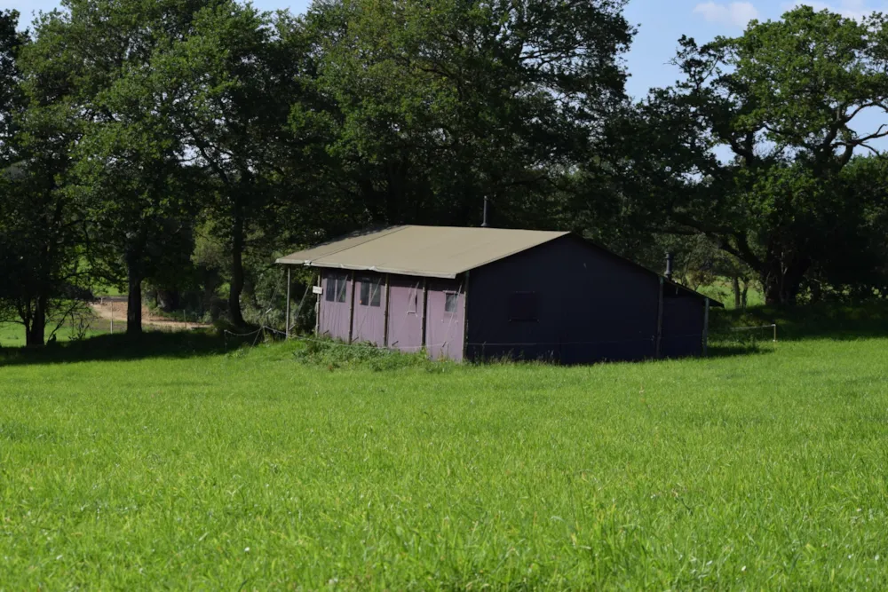 Location - Lodge Champêtre Avec Douche Privée Extérieure - La Ferme de Penquelen