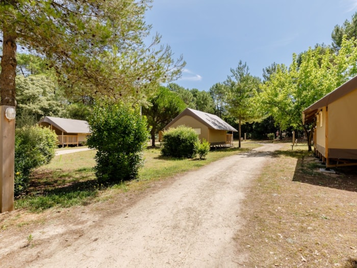 Tente Lodge Confort (2 Chambres - Sans Sanitaires)