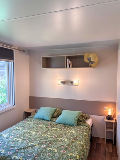 Mobile-home Confort 25m² (2 bedrooms) + Half-covered terrace + TV — 4
