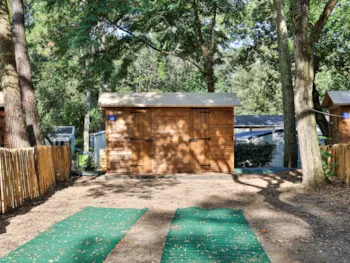 Pitch - Premium Package: 10A Pitch Equipped With A Freecamp (Hut With Sanitary Facilities And Open Kitchen) - Flower Camping Les Dunes