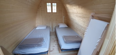 Unusual wooden chalet for 1/2 people