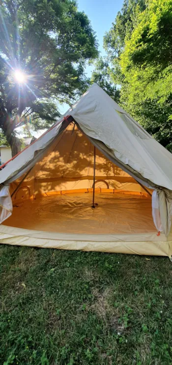 Accommodation - 5-Person Gobi Teepee Tent - Camping Les Patis