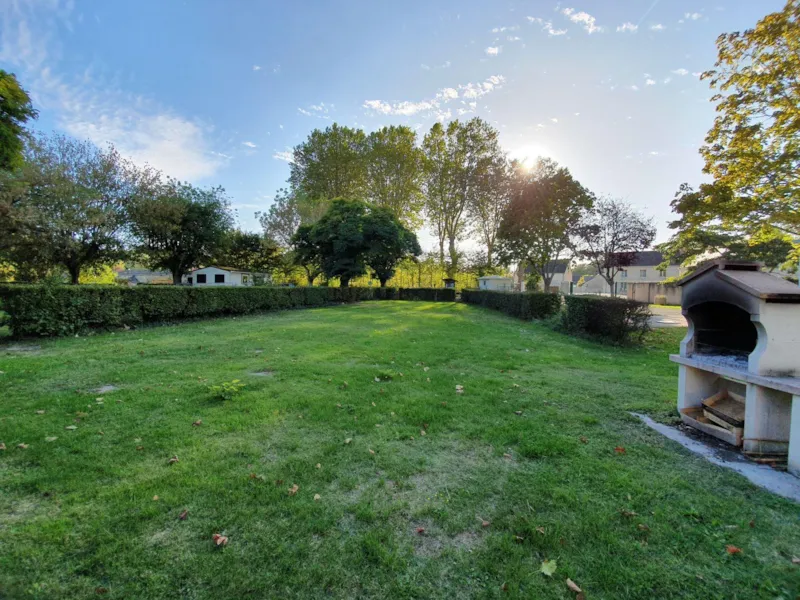 Emplacement De Camping Pour Randonneur Vélo/À Pied. 1 Personne Inlcuse.