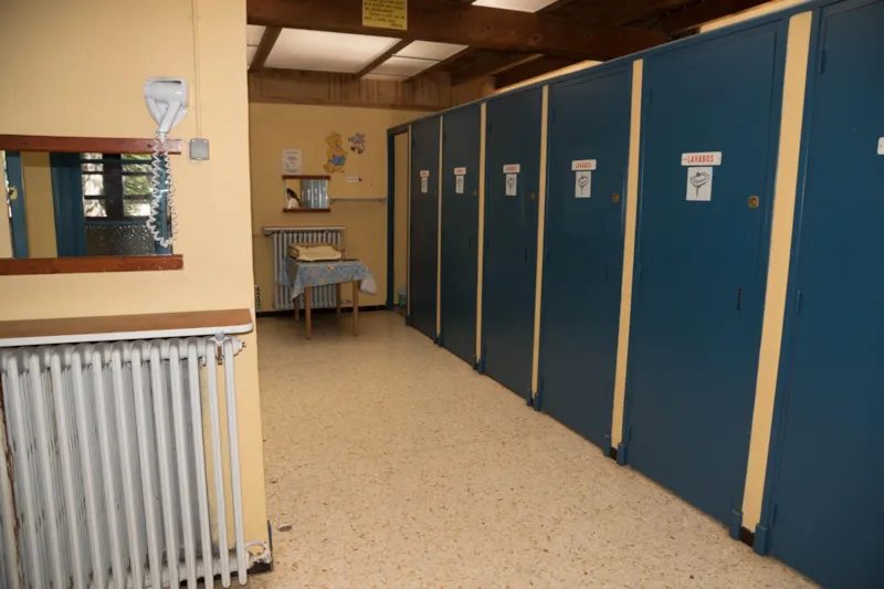 Emplacement Camping-Car + Électricité 10 A