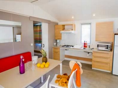 Mobile-home Confort 27m² (2 bedrooms) PRM + terrace + TV