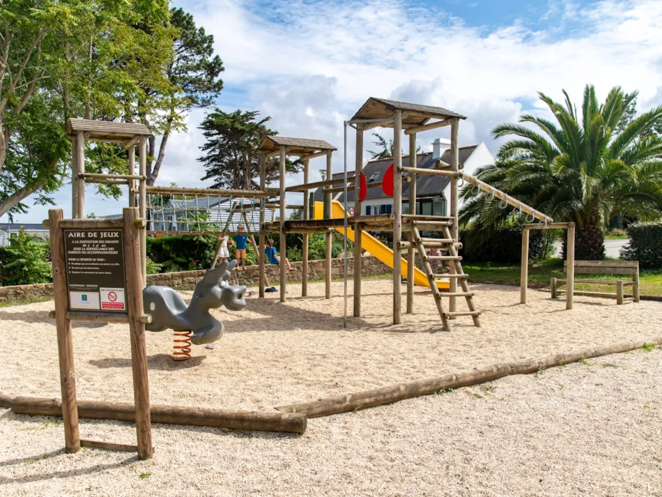 Flower Camping Port de la Chaîne