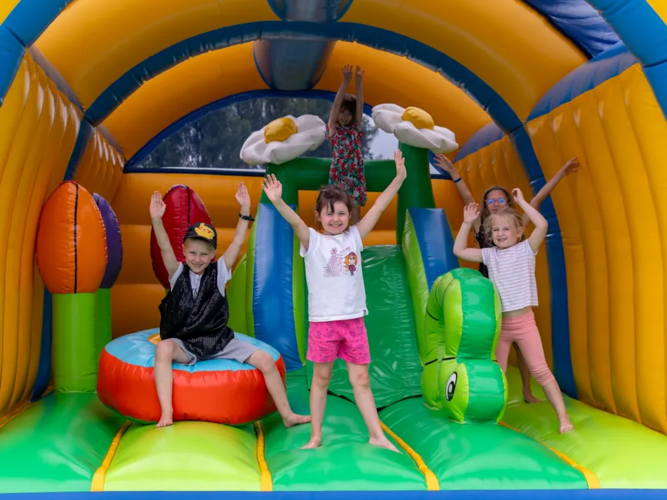 Flower Camping Port de la Chaîne