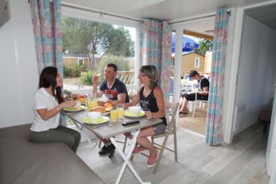 Comfort mobile home 32m² - 3 bedrooms - Covered terrace - TV - dishwasher