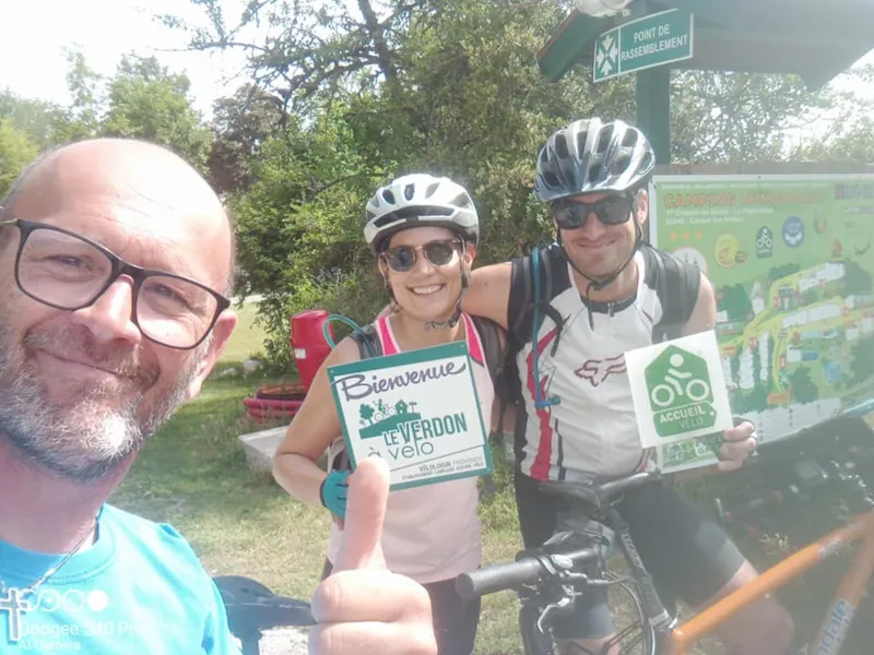 Emplacement Spécial Randonneur Ou Cycliste