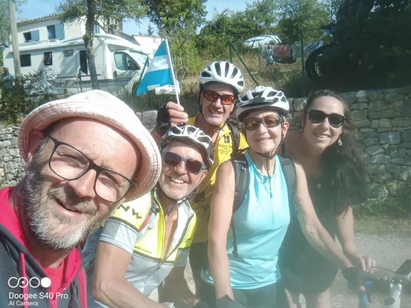 Emplacement Solo Avec Véhicule