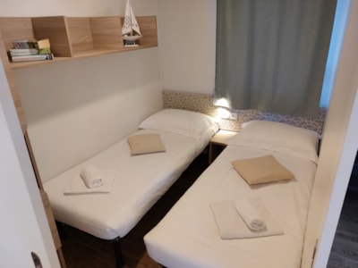 Deluxe Beach mobile home directly by the sea — 3