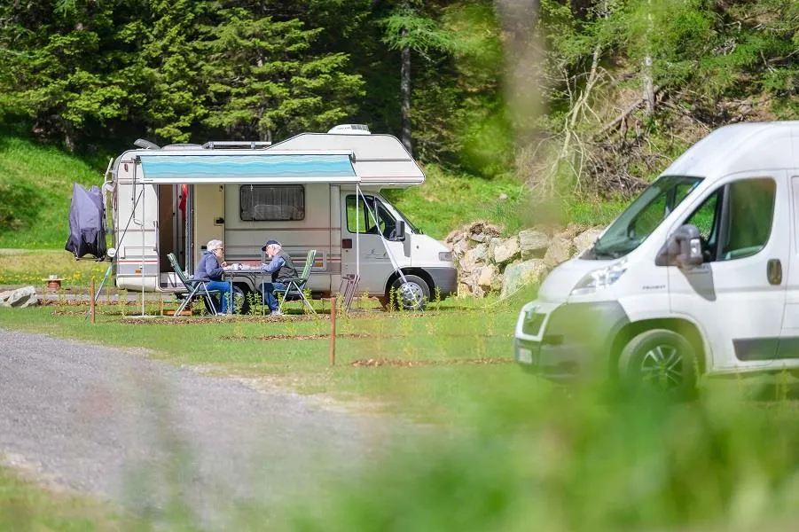 Pitch - Pitch Enzian - Campingplatz HOCHoben